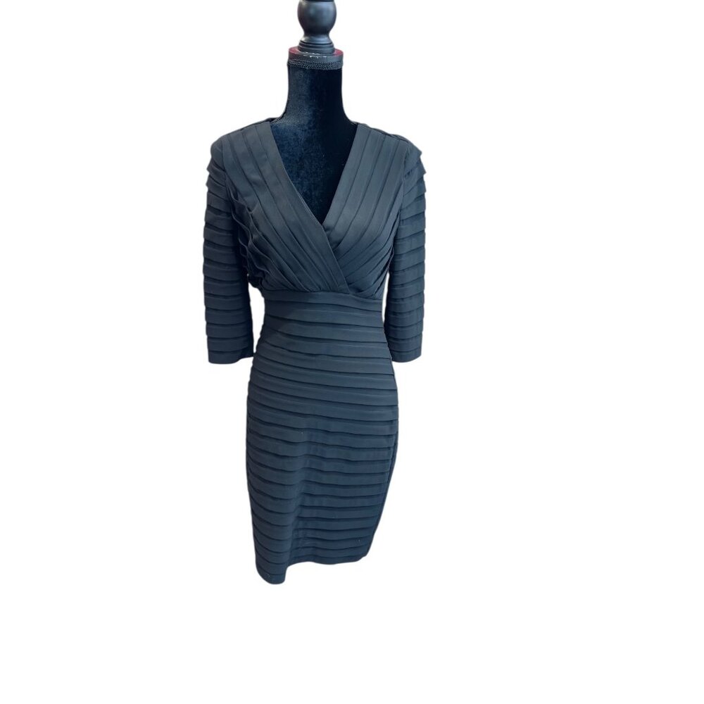 Adrianna Papell Black Pleated Bandage Sheath Dress Size 2 Knee Length V Neck - Picture 4 of 13
